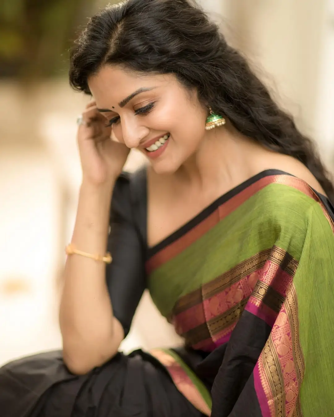 Vimala Raman Charming In Black Saree Blouse